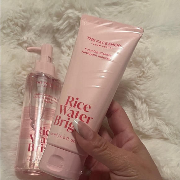 Rice Water Bright Foaming Cleanser - Pink - Picture 3 of 4
